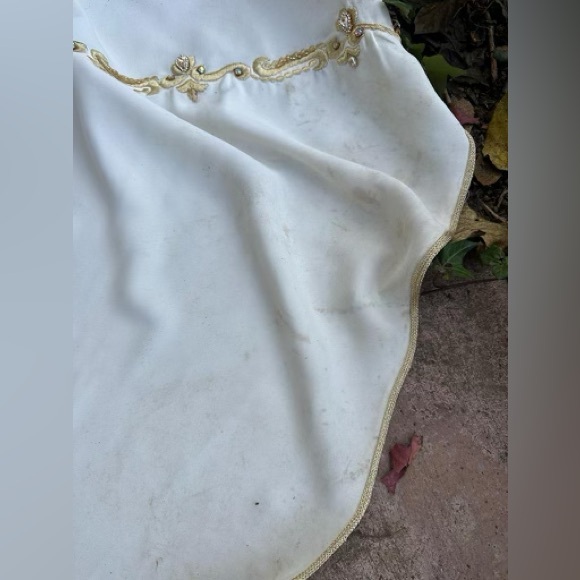 Kaftan Elegance two piece custom-made bridal kaftan- offwhite with gold - Picture 11 of 16